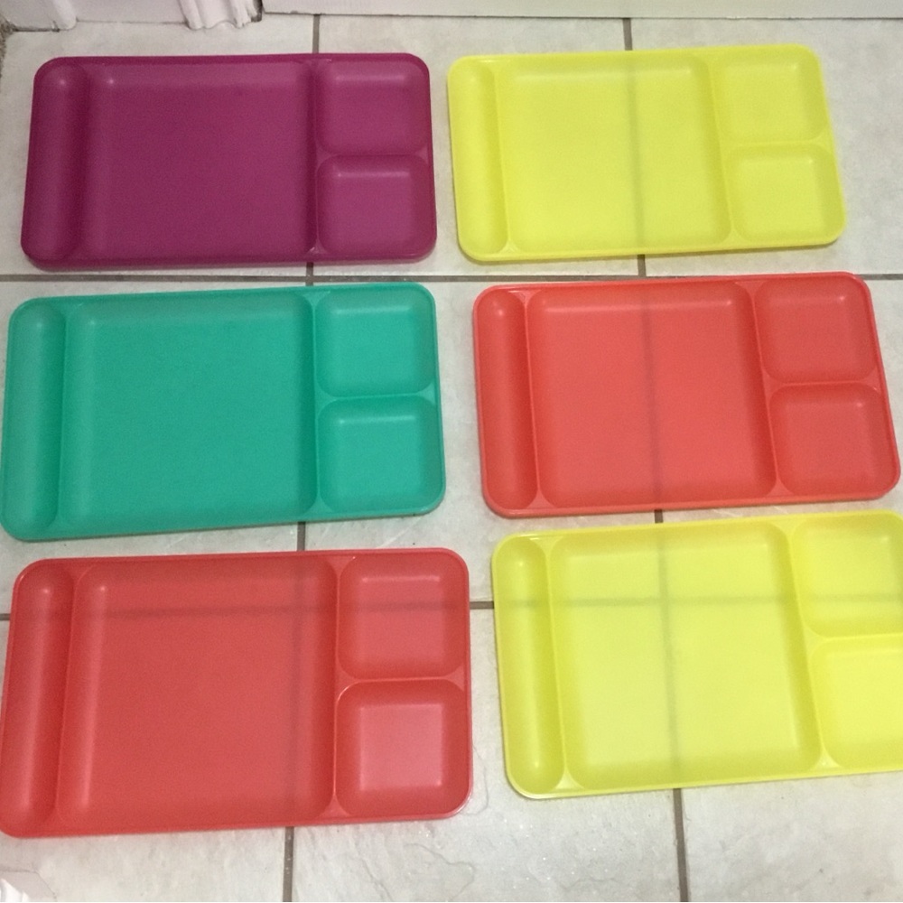 Tupperware Divided Plates